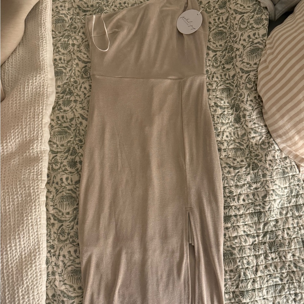 Petal & Pup One-Shoulder Beige Dress